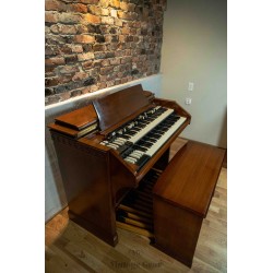 Hammond C3 with Bench and Pedal with optional Leslie